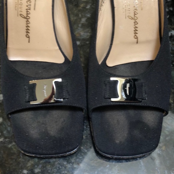 Salvador’s ferragamo women’s open toe 3” pumps 7 1/2 2 A - Picture 4 of 10